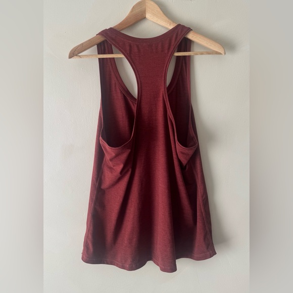 Vuori tank top size XL - Picture 4 of 4